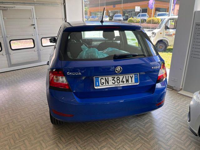Skoda Fabia 1.0 MPI 75 CV Design Edition DOPPIO TRENO GOMME - foto 3 di 4
