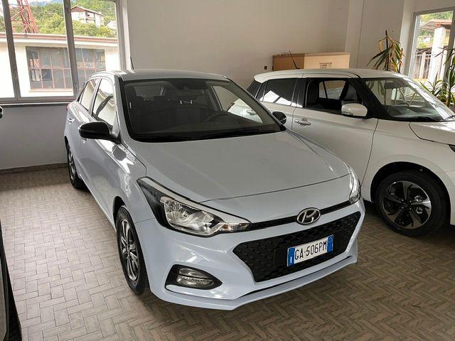 Hyundai i20 1.2 5 porte Connectline 75 cv usato a MONTECRESTESE