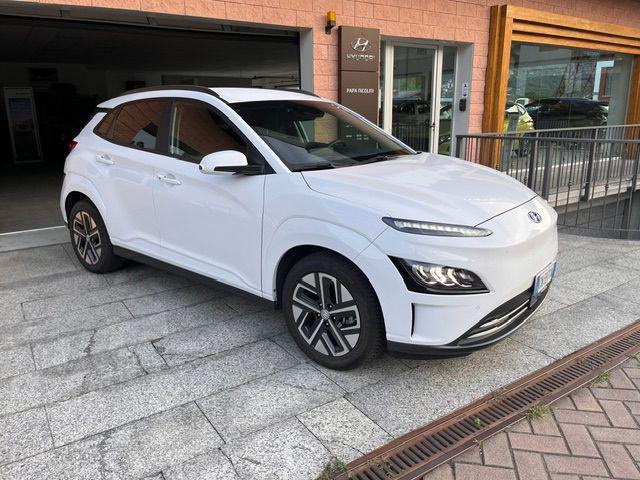 Hyundai KONA EV 64 kWh Exclusive 480km Autonomia - foto 2 di 4