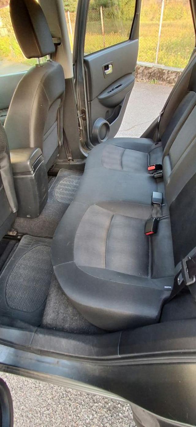 Nissan Qashqai 2.0 16V Tekna 4X4 - foto 4 di 4