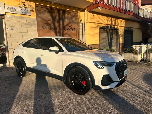Audi Q3 35 TDI S tronic S line edition - foto 3 di 4
