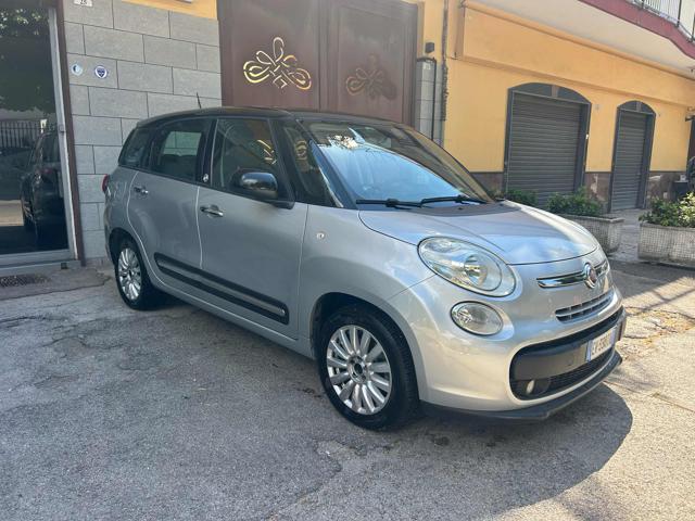 Fiat 500L Living 1.6 Multijet 105 CV Lounge 7 Posti - foto 2 di 4