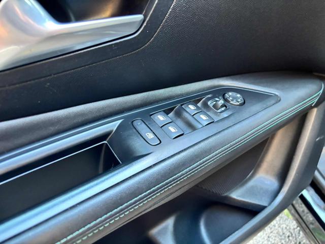 Peugeot 3008 ALLURE PACK - foto 4 di 4
