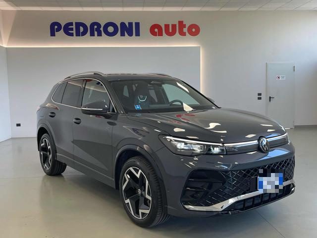 Volkswagen Tiguan Nuova 2.0 TDI 150 CV SCR DSG R-Line Tel. 19 semestrale a LENO