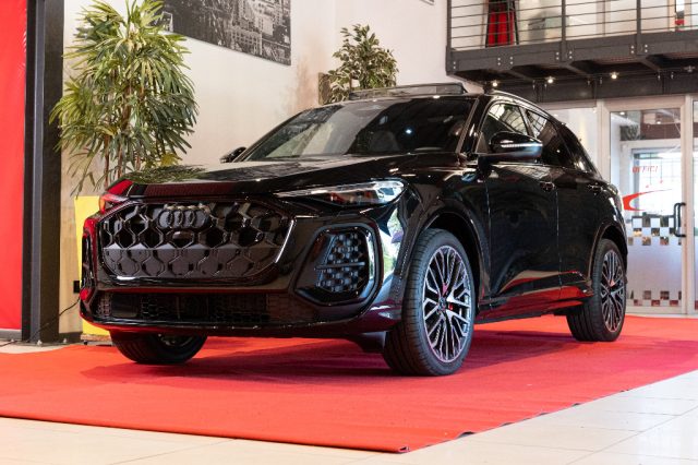 Audi Q5 NUOVO.MOD.3.0 V6 TDI.299-323.CV.4X4 S line edition - foto 2 di 4