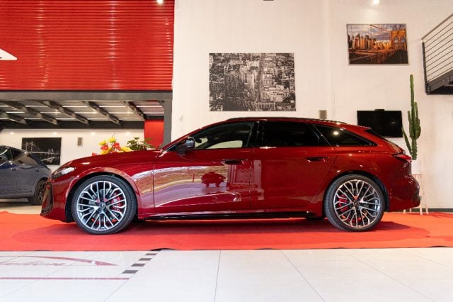 Audi S5 Avant TFSI.MY-HYBRID 367CV .4X4.HYPER.FULL.UNIKAT, del 2026, 4.000 km, in vendita a Noventa Vicentina (VI)
