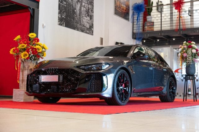 Audi RS5 Avant TFSI-PHEV-PERFORMANCE.639 CV-CARBONCERAMIC, del 2026, 1 km, in vendita a Noventa Vicentina (VI)