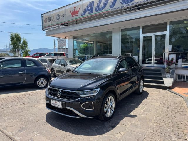 Volkswagen T-Roc 1.0 TSI Style usato a POGGIOMARINO