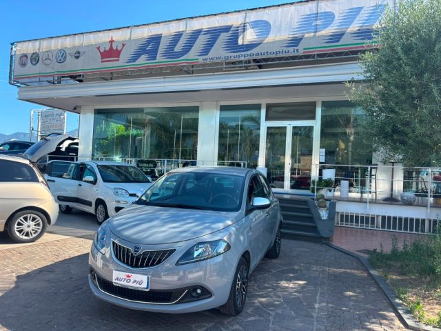 Lancia Ypsilon 1.0 FireFly 5 porte S&S Hybrid Alberta Ferretti usato a POGGIOMARINO