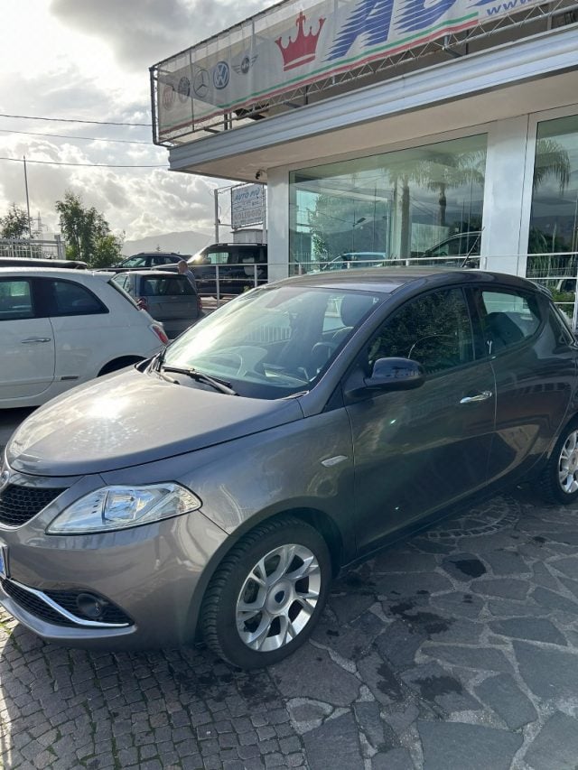 Lancia Ypsilon 1.3 MJT 16V 95 CV 5 porte S&S Gold, del 2016, 141.797 km, in vendita a Poggiomarino (NA)