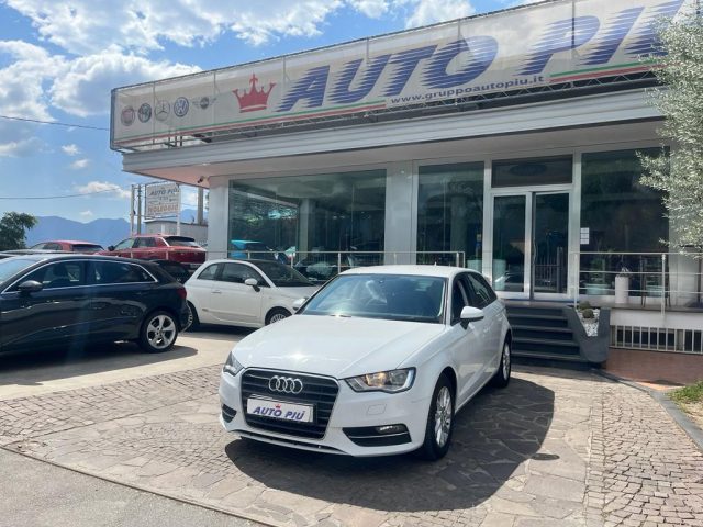 Audi A3 SPB 1.6 TDI S tronic Admired GUIDA INGLESE usato a POGGIOMARINO