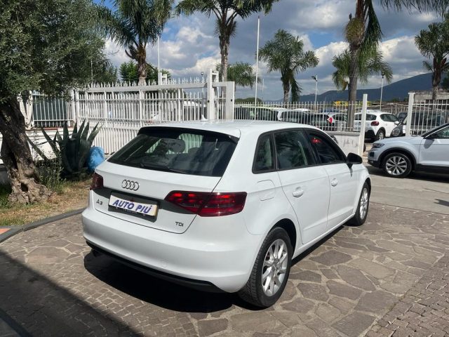 Audi A3 SPB 1.6 TDI S tronic Admired GUIDA INGLESE - foto 4 di 4