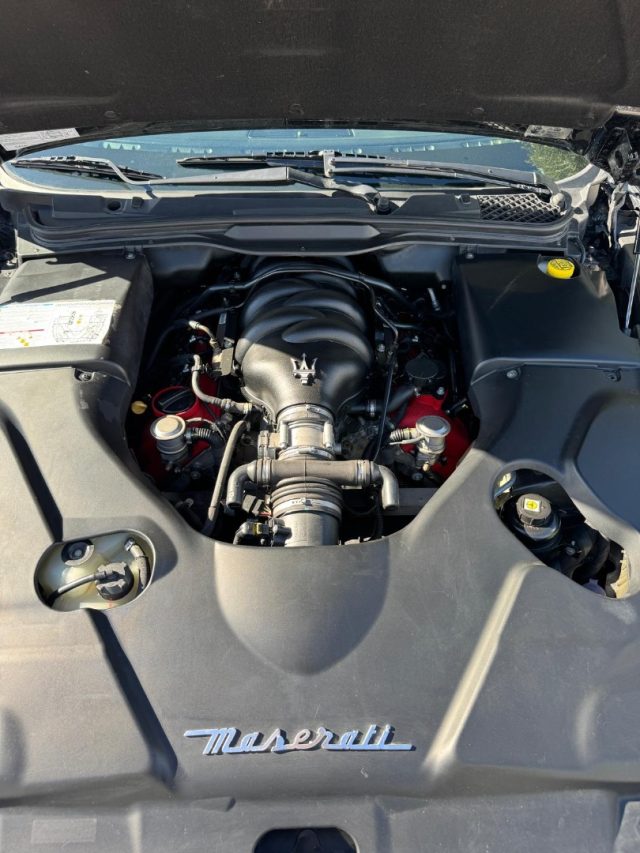 Maserati GranTurismo 4.7 V8 automatica S usato a POGGIOMARINO