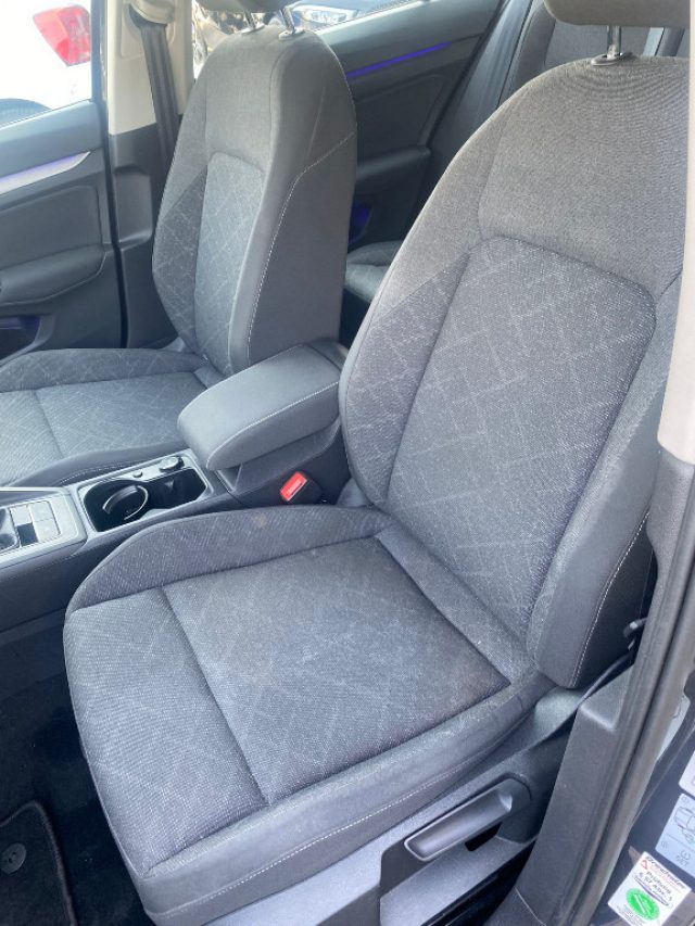 Volkswagen Golf 1.5 TSI EVO Life, del 2020, 93.000 km, in vendita a Poggiomarino (NA)