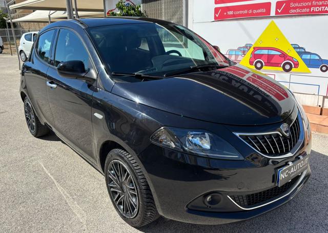 Lancia Ypsilon 1.0 FireFly 5 porte S&S Hybrid Ecochic Gold usato a PORTO EMPEDOCLE