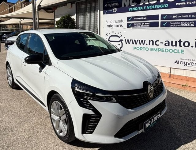 Renault Clio Blue dCi 100 CV 5 porte Evolution, del 2024, 34.800 km, in vendita a Porto Empedocle (AG)