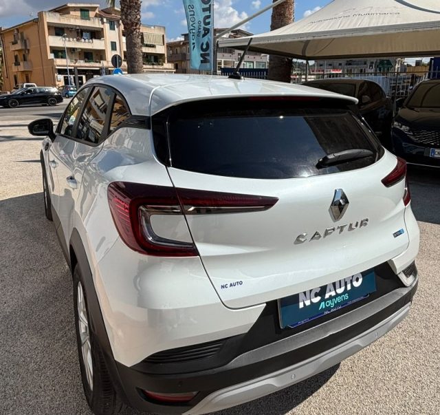Renault Captur Full Hybrid E-Tech 145 CV Business - foto 3 di 4