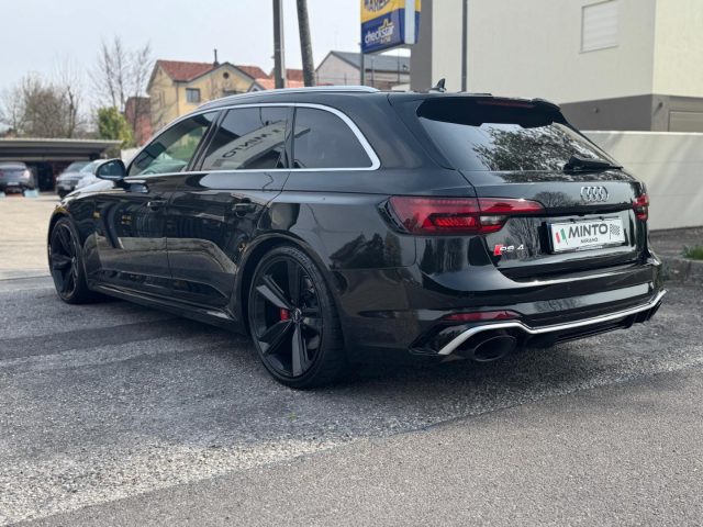 Audi RS 4 Avant - foto 2 di 26
