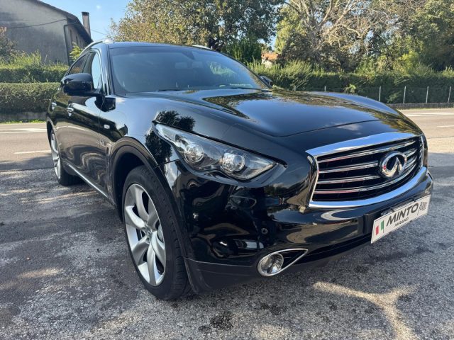 Infiniti QX70 3.0 diesel V6 AT S Premium - foto 4 di 22