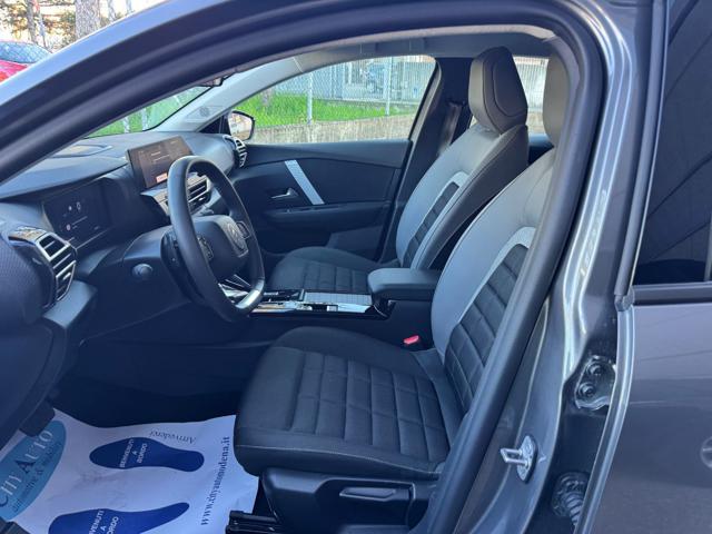 Citroen C4 PureTech 130CV EAT8 Plus NAVI+RETR. - foto 4 di 4