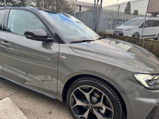 Audi A1 SPB 30 TFSI S tronic Identity Black KM.0 - foto 3 di 4
