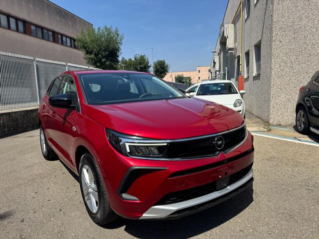 Opel Grandland 1.5 diesel Ecotec 131CV AT8 Edition KM.0 - foto 2 di 4