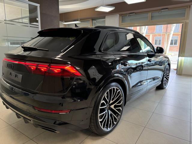 Audi Q8 50 TDI 286 CV Quattro Tiptr. S line KM.0 - foto 3 di 4