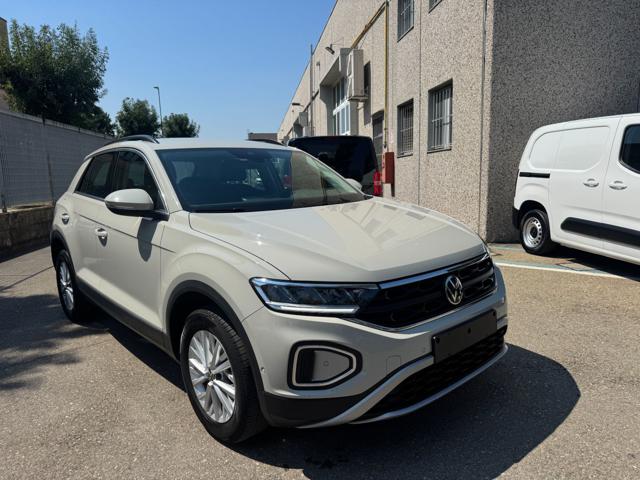 Volkswagen T-Roc 1.0 TSI Life 110CV - foto 2 di 4