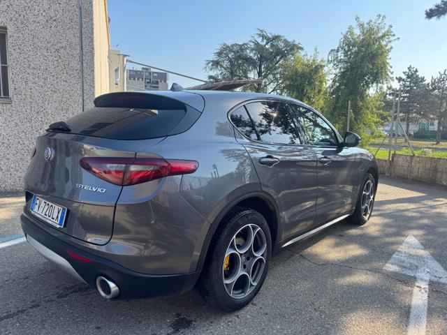 Alfa Romeo Stelvio 2.2 Turbodiesel 190CV AT8 Q4 Super - foto 4 di 4