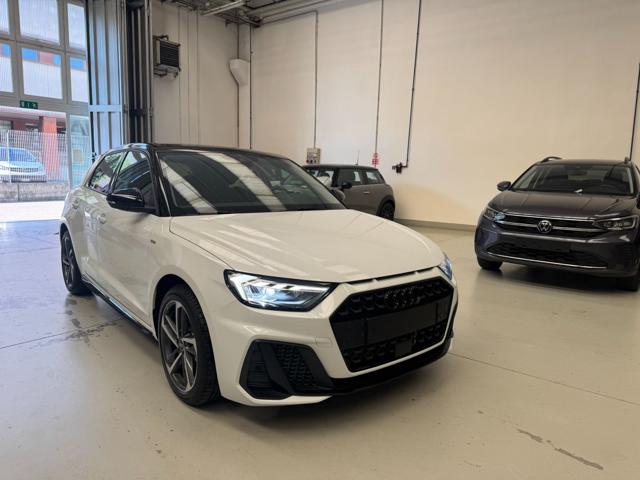 Audi A1 SPB 30 TFSI S-Tronic Identity Black S-Line KM.0 - foto 2 di 17