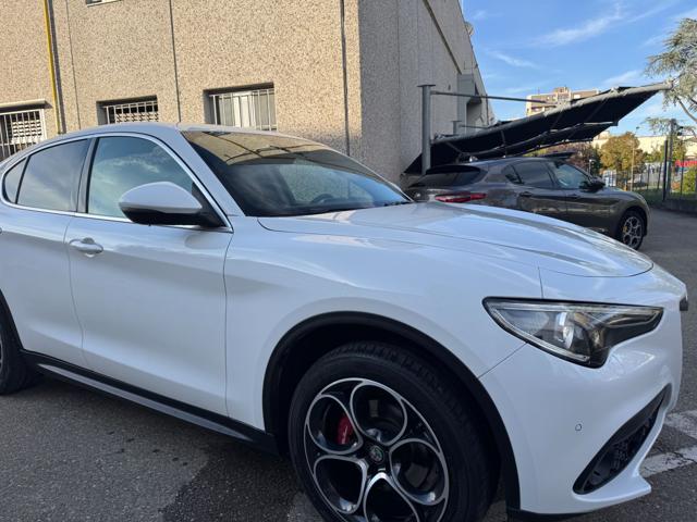 Alfa Romeo Stelvio 2.2 Turbodiesel 210CV AT8 Q4 - foto 3 di 16