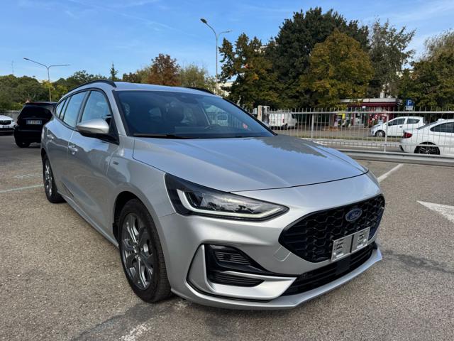 Ford Focus 1.0 EcoBoost Hybrid 155 CV Powershift SW ST-Line - foto 2 di 4