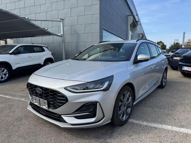 Ford Focus 1.0 EcoBoost Hybrid 155 CV Powershift SW ST-Line, del 2023, 110.700 km, in vendita a Modena (MO)