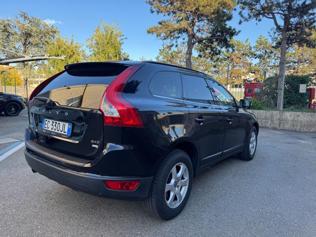 Volvo XC60 2.4 D 175 CV DRIVe Kinetic - foto 3 di 4
