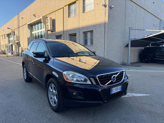 Volvo XC60 2.4 D 175 CV DRIVe Kinetic - foto 2 di 4