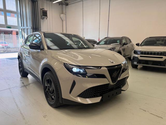 Alfa Romeo Junior 1.2 136 CV Hybrid (145) eDCT6 - foto 3 di 4