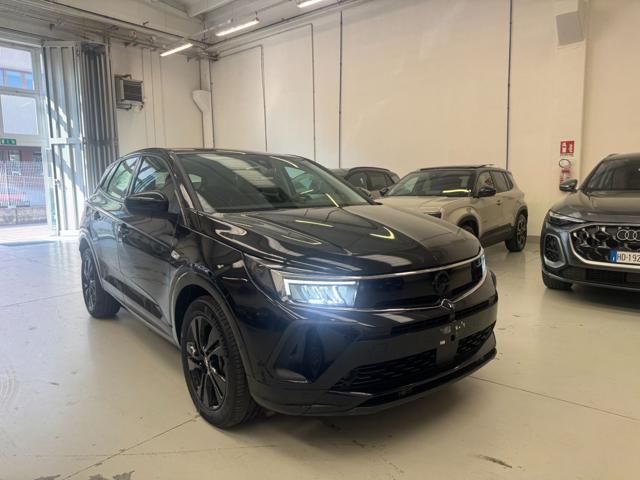 Opel Grandland 1.2 Turbo 130CV GS - foto 2 di 4
