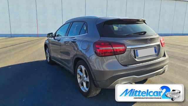 Mercedes-Benz GLA 220 d Automatic 4MATIC Sport - foto 2 di 4