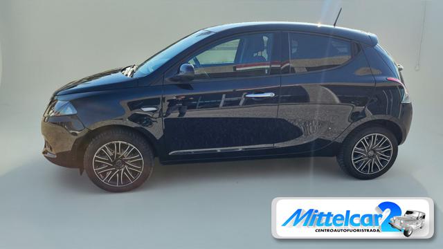 Lancia Ypsilon 1.0 FireFly 5 porte S&S Hybrid Ecochic Gold - foto 2 di 4