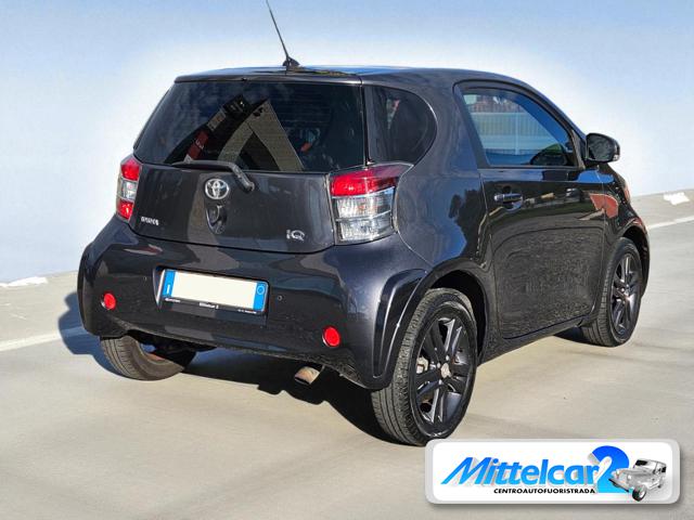 Toyota iQ 1.3 Executive usato a CASSACCO