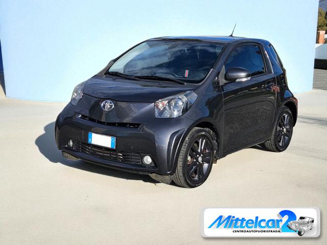 Toyota iQ 1.3 Executive usato a CASSACCO