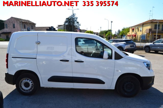 Opel Combo Cargo 1.5 Diesel 100CV 650kg Edition - foto 4 di 4