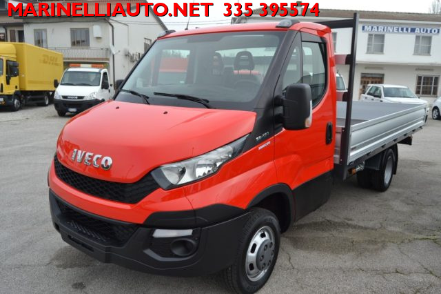 Iveco Daily 35C13 2.3 HPT PL CASSONE FISSO PASSO 3750 usato a COMACCHIO