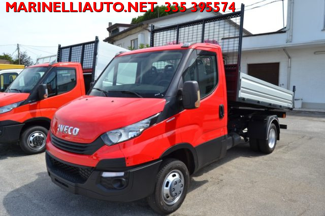 Iveco Daily 35C12 2.3 116CV RIBALTABILE EURO 6 P.CONSEGNA usato a COMACCHIO