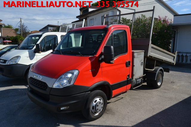 Iveco Daily 35C13 2.3 130CV RIBALTABILE EURO 5, del 2013, 131.000 km, in vendita a Comacchio (FE)