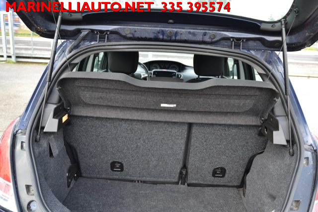 Lancia Ypsilon 1.0 FireFly 5 p. Hybrid Ecochic Gold, del 2021, 33.000 km, in vendita a Comacchio (FE)