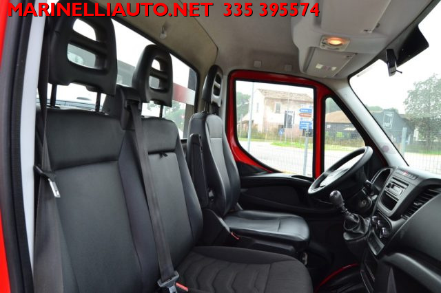 Iveco Daily 35C13 2.3 RIBALTABILE CON GRU HC38 A 3 SFILI, del 2016, 160.000 km, in vendita a Comacchio (FE)