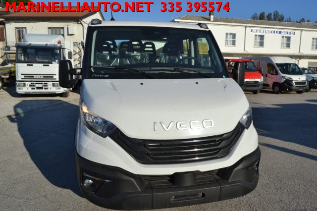Iveco Daily 35-140 D.CABINA 2.3 CASSONE FISSO NUOVO P.CONSEGNA - foto 3 di 4