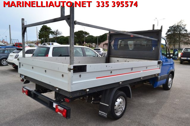 Iveco Daily 2.3 115CV CASSONE FISSO 142000 KM - foto 4 di 4