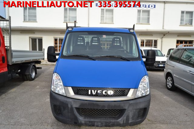 Iveco Daily 2.3 115CV CASSONE FISSO 142000 KM - foto 2 di 4
